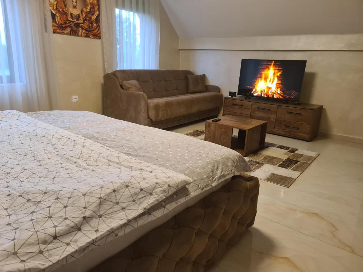 Oaza Mira Draganici Holiday home *